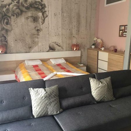 Hunyadi Apartman Szekszárd Εξωτερικό φωτογραφία