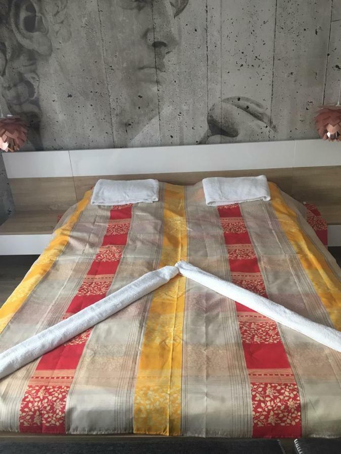 Hunyadi Apartman Szekszárd Εξωτερικό φωτογραφία
