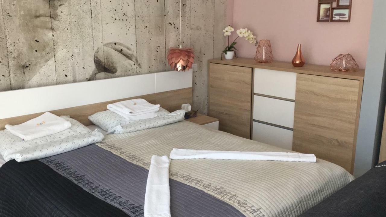 Hunyadi Apartman Szekszárd Εξωτερικό φωτογραφία