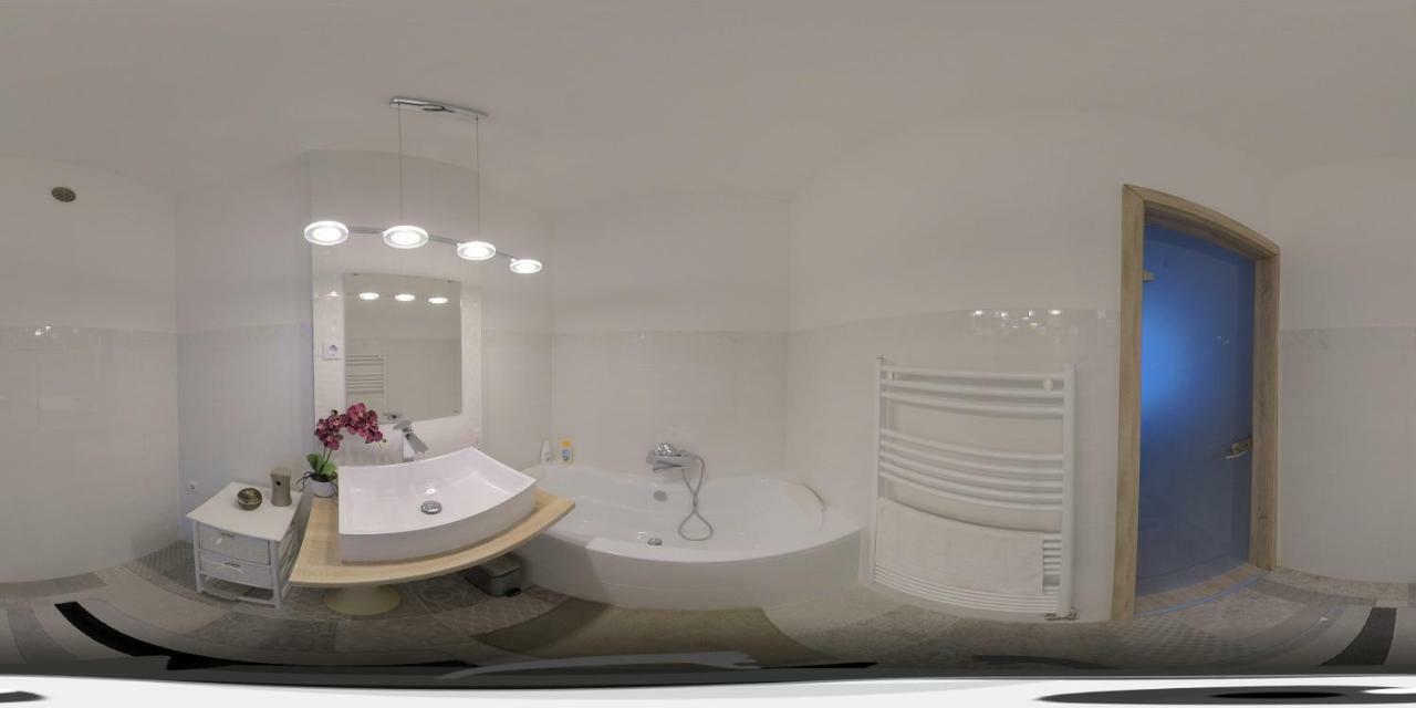 Hunyadi Apartman Szekszárd Εξωτερικό φωτογραφία